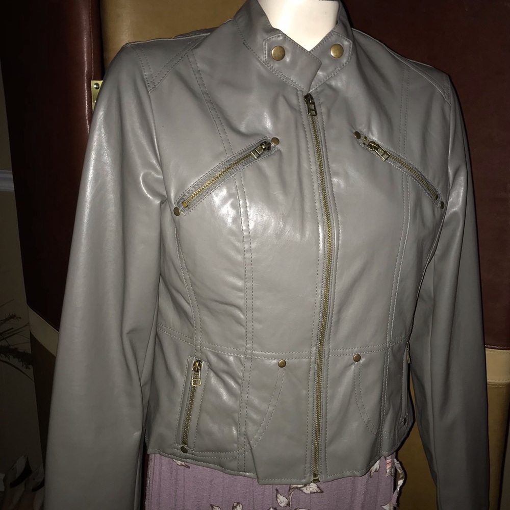 $5🔥 BUNDLE SALE Body Central gray jacket - Picture 3 of 10